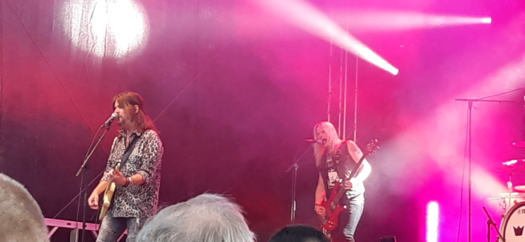 En Jakla Massa Rock